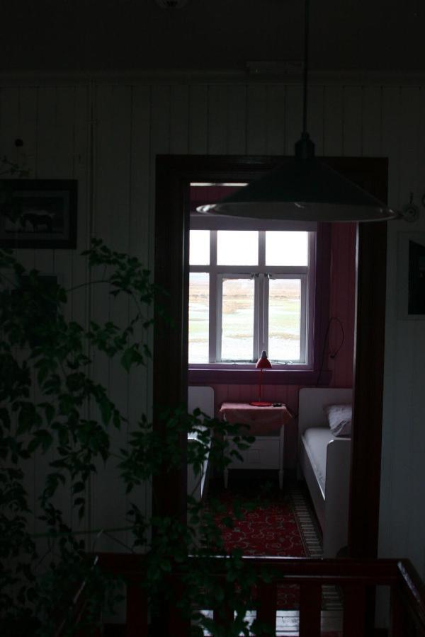 Husey Hostel & Horsefarm เอยิลส์สตาดีร์ ภายนอก รูปภาพ